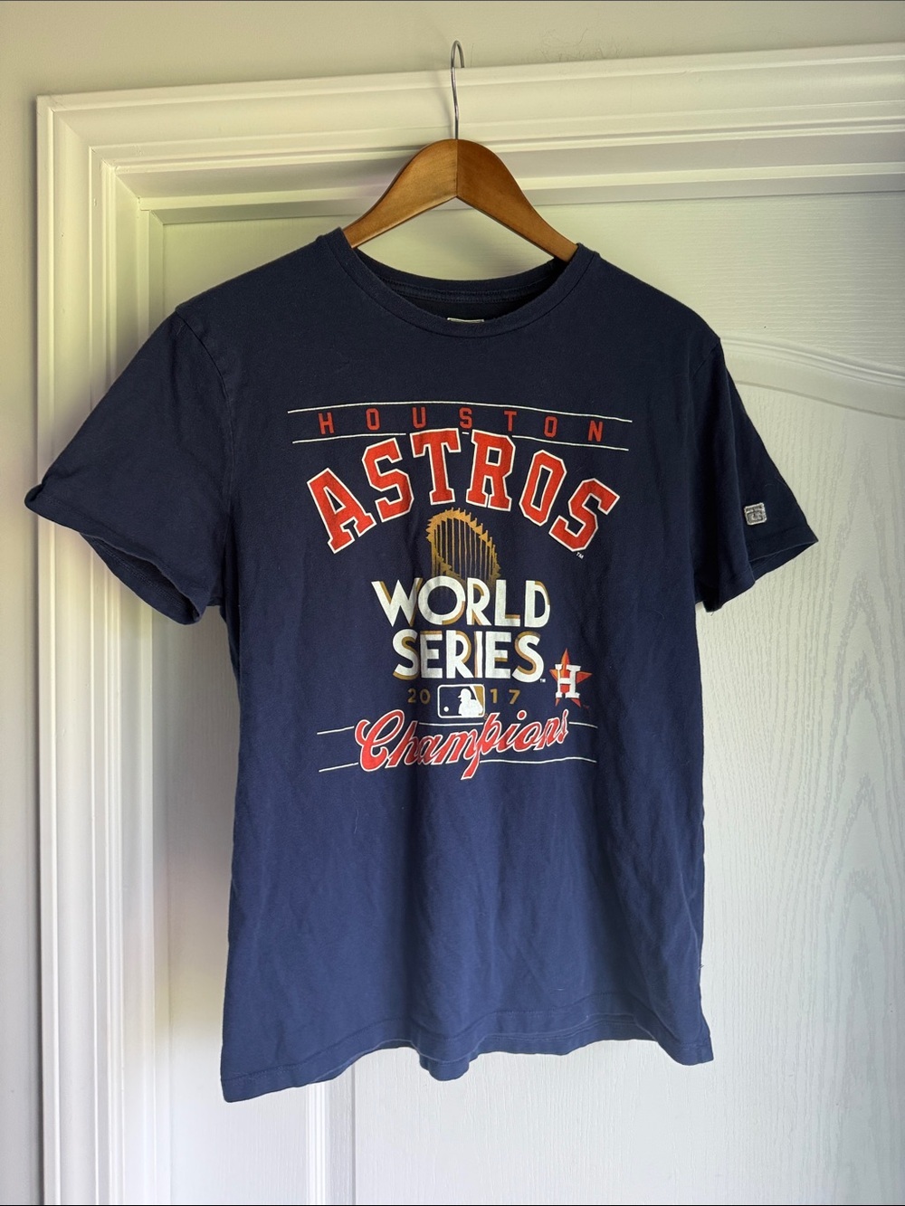 Houston Astros Navy World Series Champions T-Shirt size large women’s